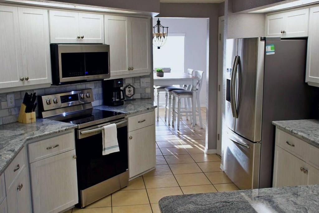 Spacious 4-Bedroom 2-Bath Abode Winter Haven Exterior photo