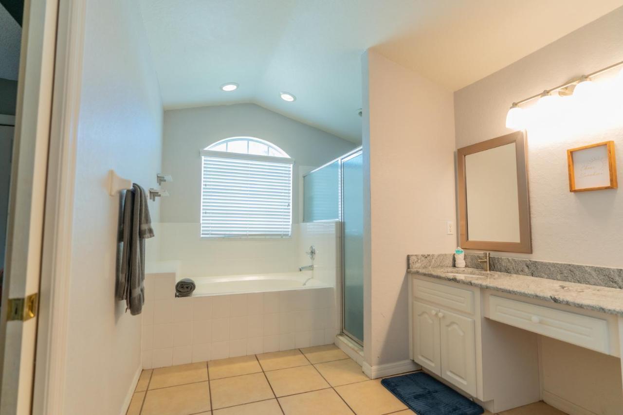 Spacious 4-Bedroom 2-Bath Abode Winter Haven Exterior photo